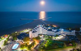 Hotel Opal